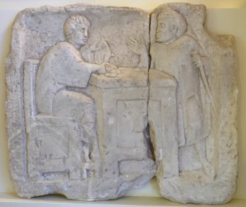 Funeral monument fragment, cast of original stone relief found in Arlon, probably 3rd century AD - Cinquantenaire Museum - Brussels, Belgium - DSC08691