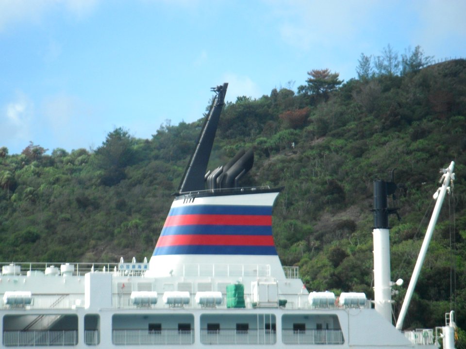 Funnel mark of Ogasawara Maru 3rd JAPAN 20160918