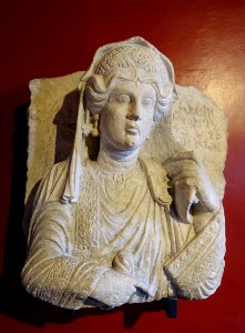 Funerary bust of a woman from Palmyra, Roman Imperial period, 3rd century AD - Museo Gregoriano Egizio - Vatican Museums - DSC00844