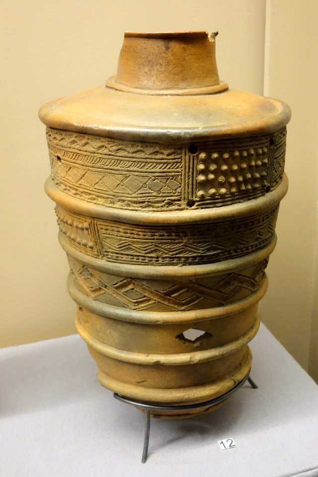 Funeral column - Kongo - Royal Museum for Central Africa - DSC05770