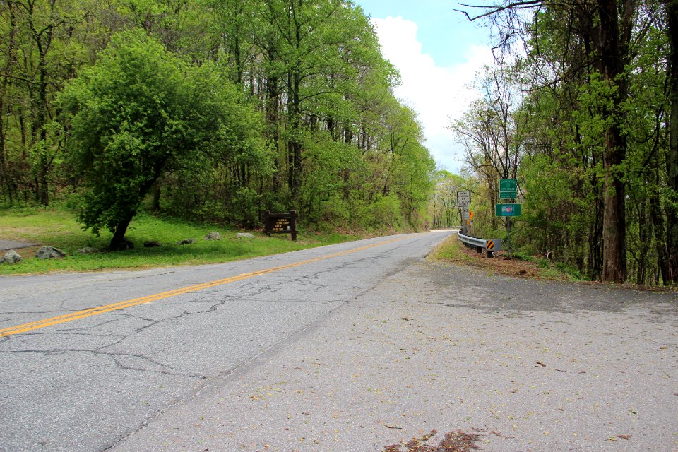 GA SR 60 at Woody Gap, April 2017 2