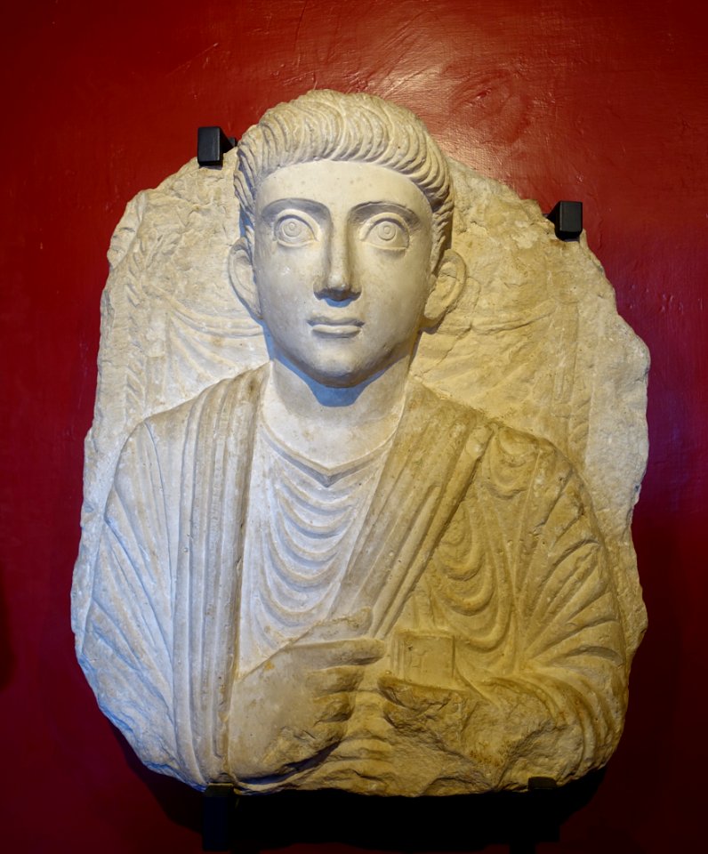 Funerary bust of a man from Palmyra, Roman Imperial period, 2nd century AD - Museo Gregoriano Egizio - Vatican Museums - DSC00841