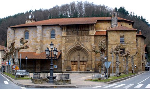 Güeñes - Iglesia de Santa Maria 01