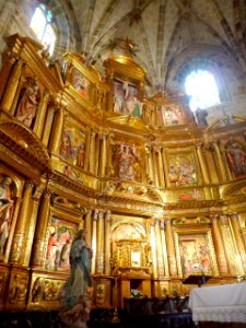 Güeñes - Iglesia de Santa María, retablo mayor 09