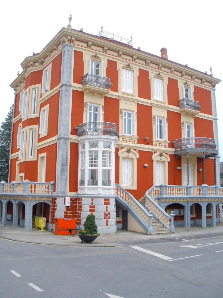 Güeñes - Ayuntamiento (Villa Urrutia) 07