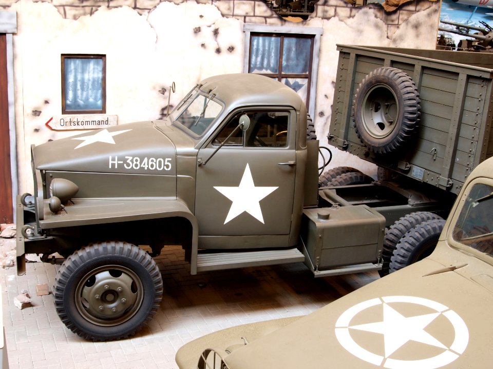 G-630 Tractor Studebaker US6-U6 H-384605 pic1