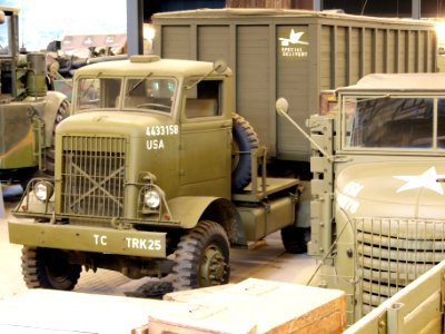 G-510 4x4 Autocar U7144T pic2