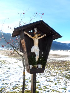 Götzens-Kruzifix-Einethöfe-Unterer Feldweg