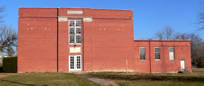 G. W. Carver School (Fulton, MO) from S 1