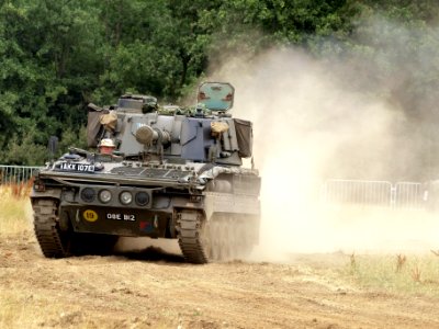 FV433 Abbot self-propelled 105mm gun pic-011