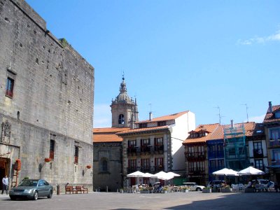 Fuenterrabía - Plaza de Armas y Castillo de Carlos V