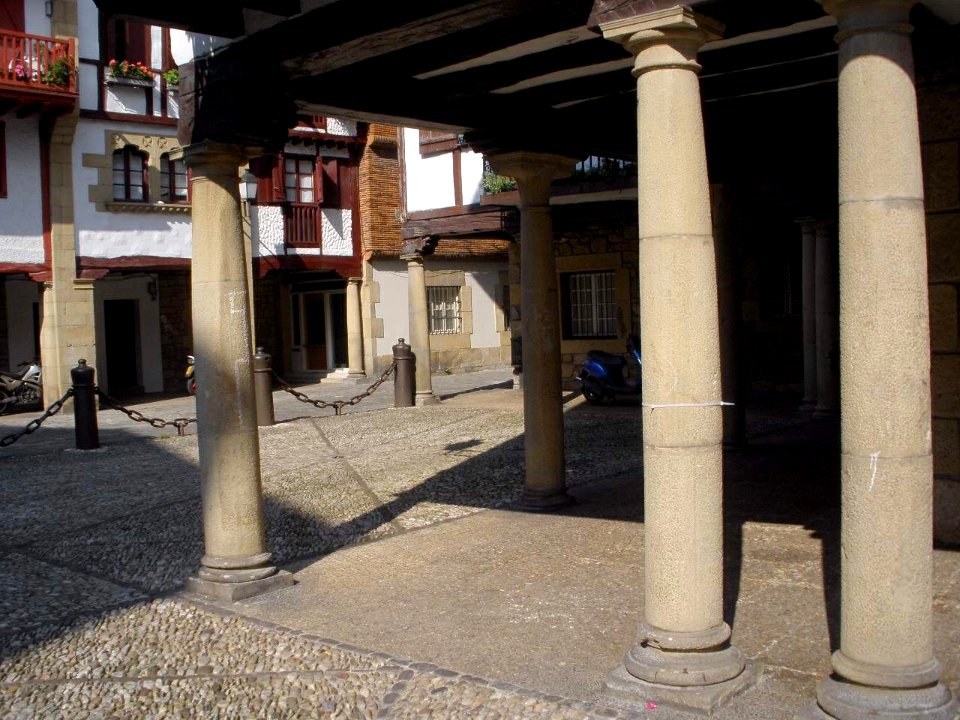 Fuenterrabía - Plaza de Gipuzkoa 3