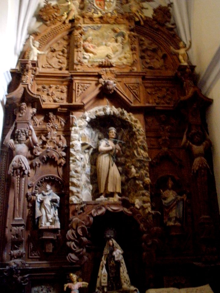 Fuentes de Nava - Iglesia de San Pedro 08