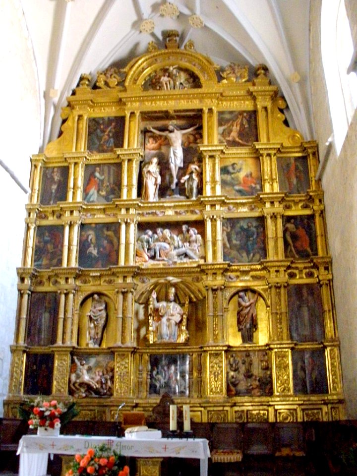 Fuentes de Nava - Iglesia de San Pedro 04