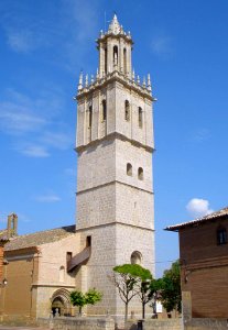 Fuentes de Nava - Iglesia de San Pedro 01
