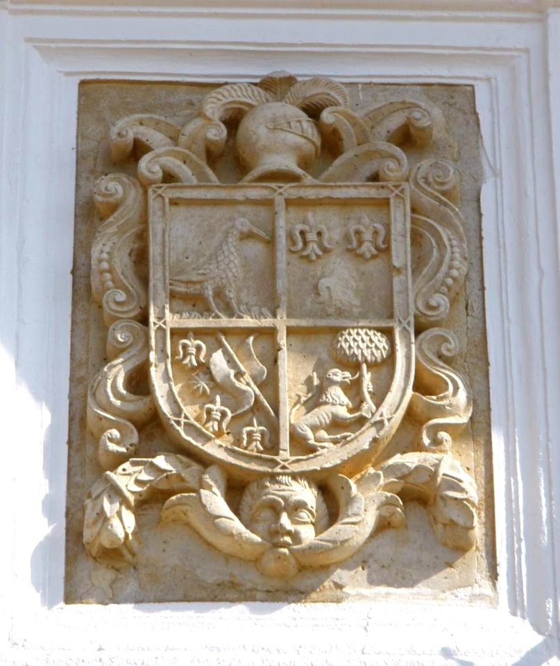 Fuentes de Nava - escudos 1