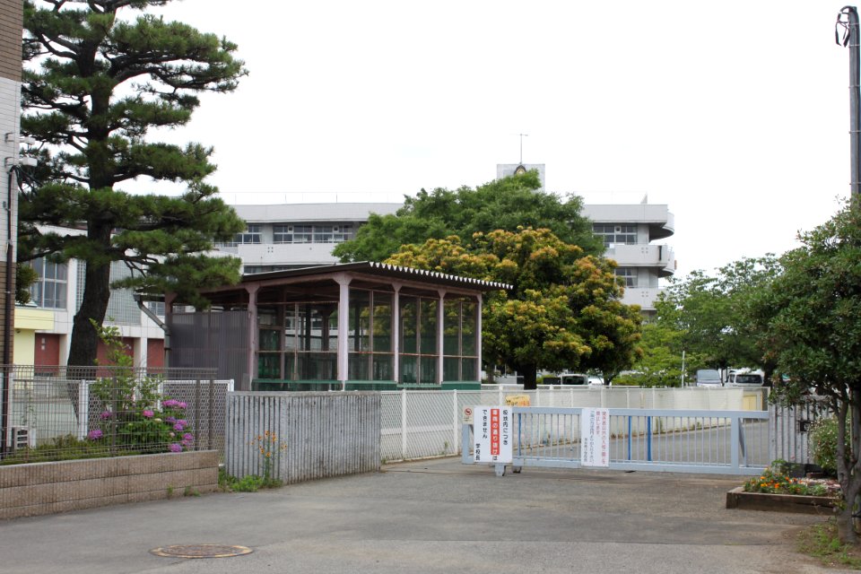 Fukaya municipal Nishi elementary school
