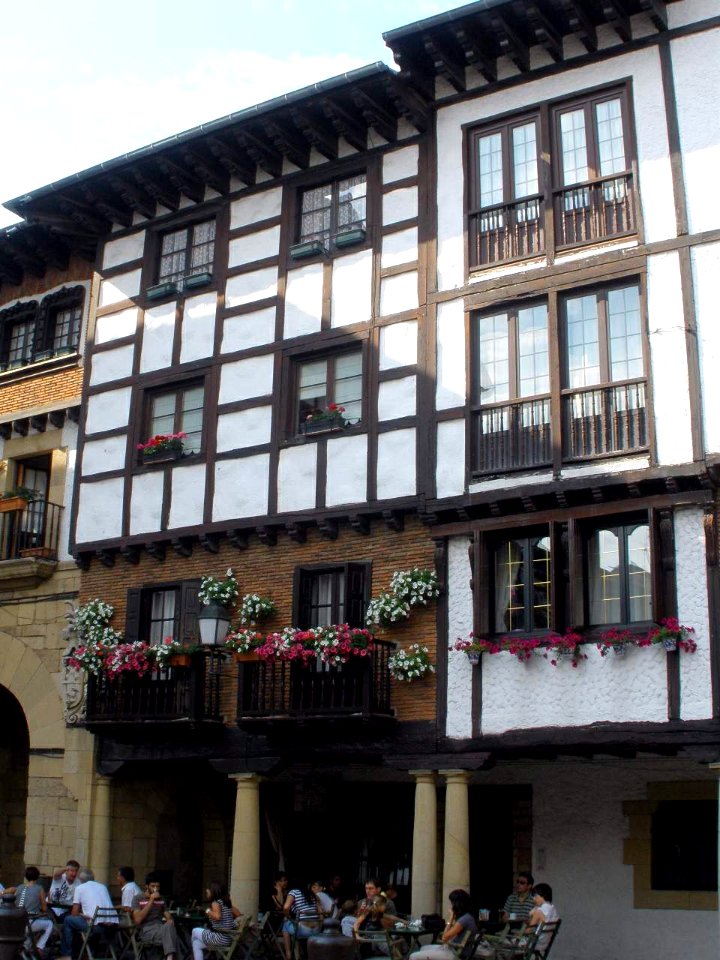 Fuenterrabía - Plaza de Gipuzkoa 5