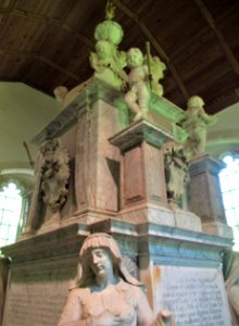 Furness monument, All Saints, Waldershare 05