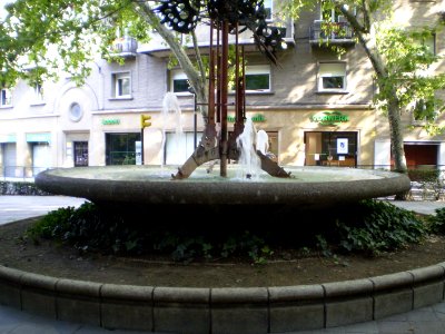 Fuente Paseo Constitución P7200003