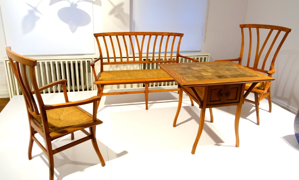 Furniture from the Bloemenwerf House, Henry van de Velde, 1895, bubinga wood, cane, ceramic - Bröhan Museum, Berlin - DSC03980