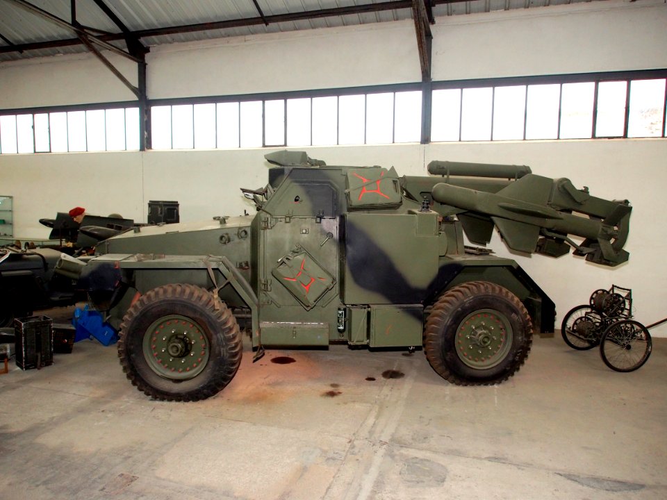 FV1620 Humber Hornet (FV1620, Truck 1 ton, air portable, launcher, Hornet in the Musée des Blindés, France, pic-2