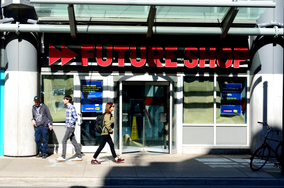 Futureshop325YongeStreet