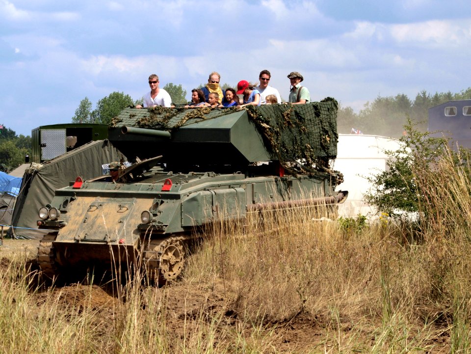 FV432 with fake turret for commercial tank ride pic1