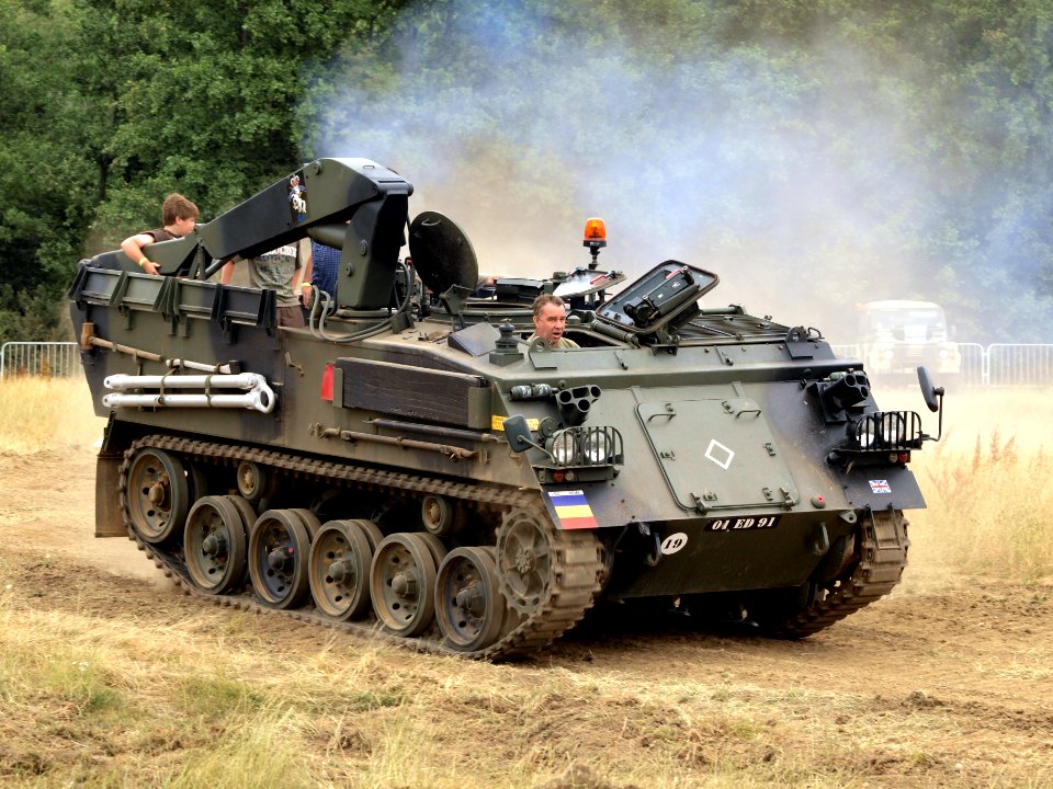 FV434 fitters vehicle pic-005