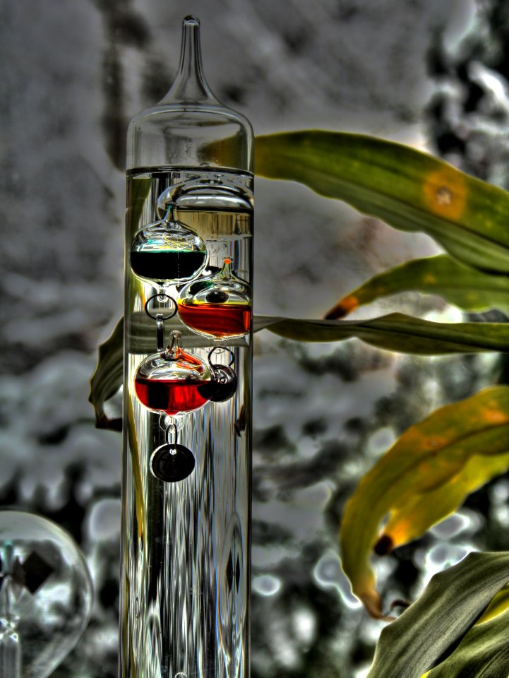 Galileo-Thermometer HDR
