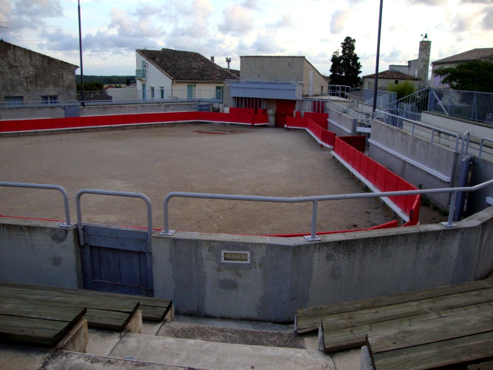 Gallargues-le-Montueux (Gard, Fr) arènes
