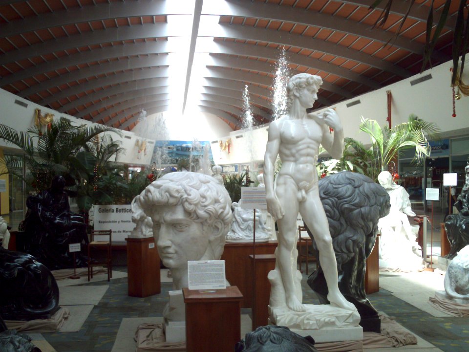 Galeria de Arte en el SAMBIL Margarita
