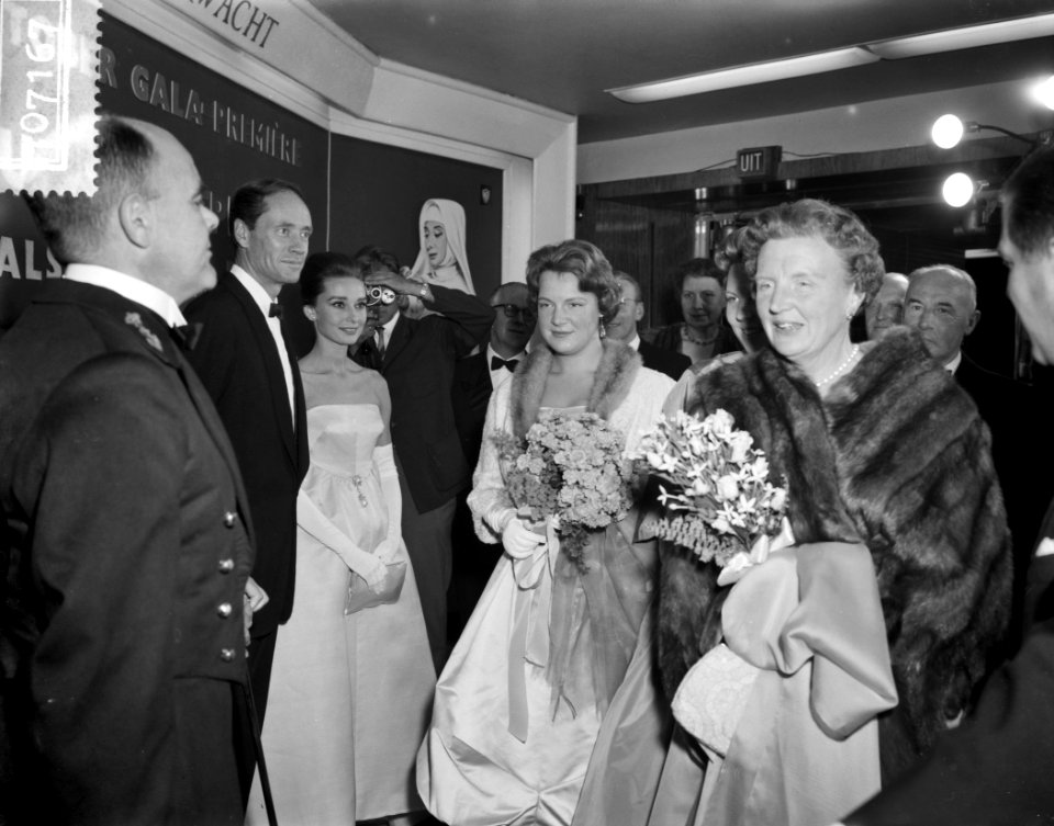 Gala-premiere The Unit Story City in Amsterdam in aanwezigheid van koningin…, Bestanddeelnr 910-7167