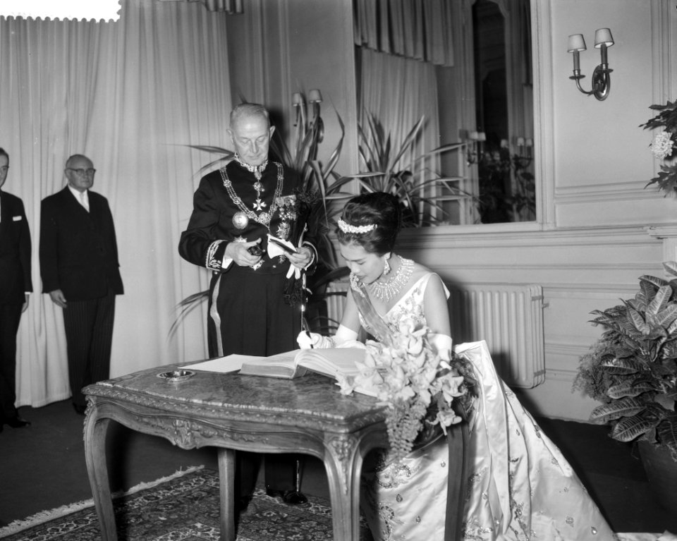 Galaconcert door Koninklijke Militaire Kapel in de Kurzaal te Den Haag , Koningi, Bestanddeelnr 911-7033