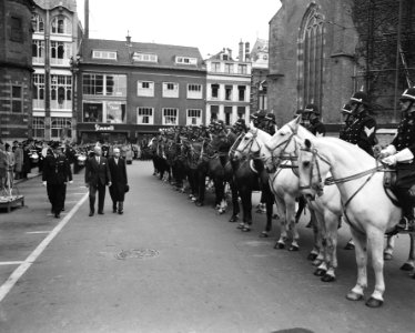 Gala-uniform voor Haagse Politie, Bestanddeelnr 908-9406