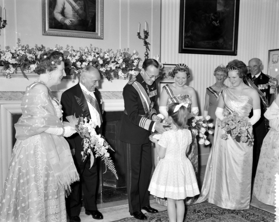 Galadiner in de Ambassade van Oostenrijk, Bestanddeelnr 912-4934