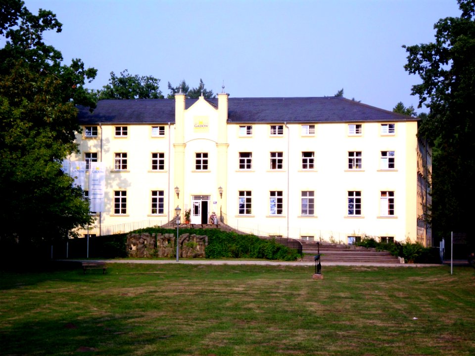 Gadow Schloss 1