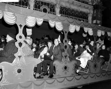 Gala-avond in de Stadsschouwburg in Amsterdam ter gelegenheid van Boekenweek 196, Bestanddeelnr 913-7087