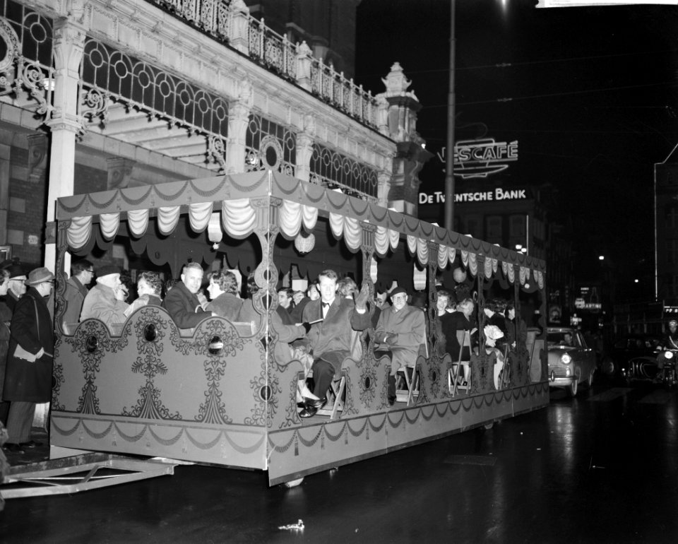 Gala-avond in de Stadsschouwburg in Amsterdam ter gelegenheid van Boekenweek 196, Bestanddeelnr 913-7079
