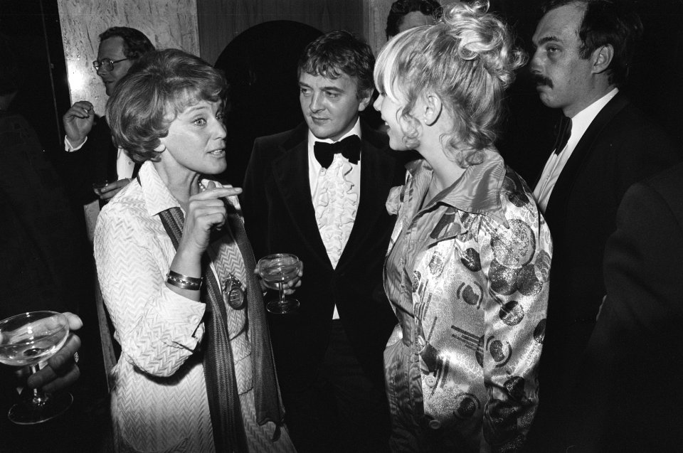Gala Nederlandse Speelfilm in City, Amsterdam Monique van de Ven, Bestanddeelnr 928-4677