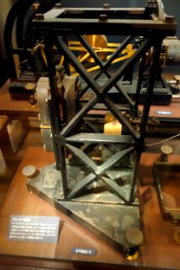Galitzin seismograph, Cambridge Instrument Company 1907 - National Museum of Nature and Science, Tokyo - DSC07169