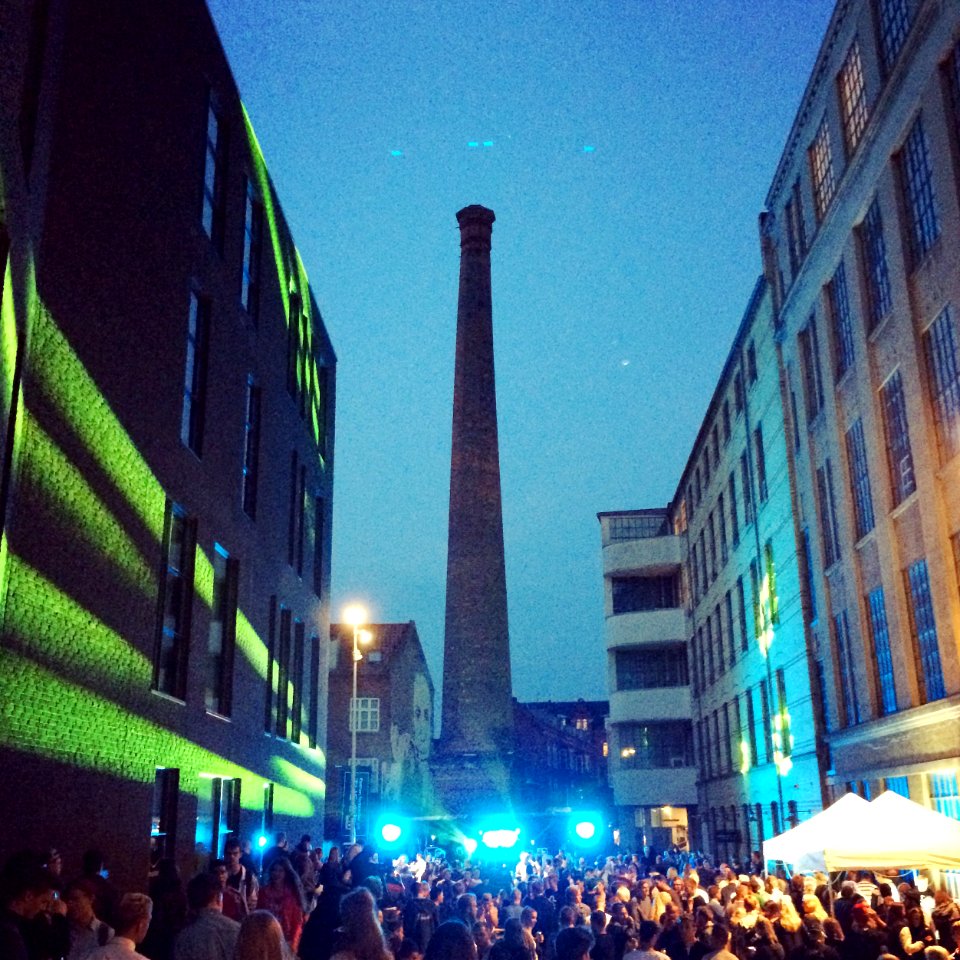 Gadefest i Pantheons Passage