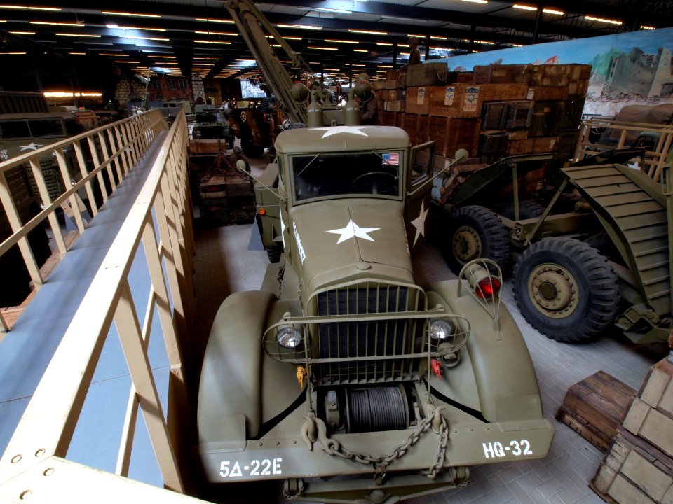 G-116 6x6 Ward la France 1000 Heavy Wrecker M1 pic1