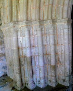 Gámiz - Iglesia de Santa Eulalia, portada tardorrománica con arquería apuntada protogótica 03