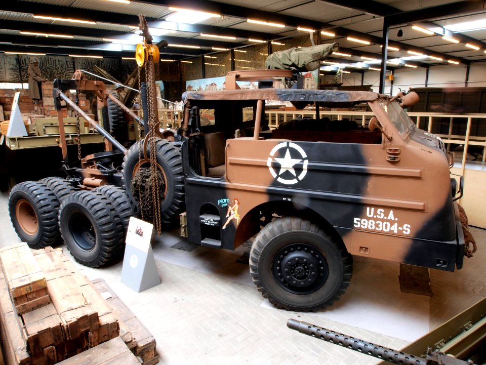 G-160 6x6 Pacific Car & Foundry M26A1 Tracktor pic1