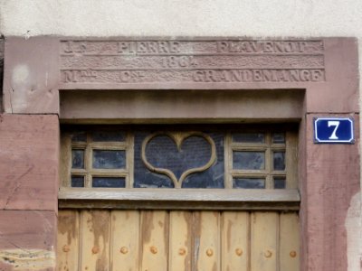 Gélacourt (M-et-M) dessus de porte maison