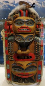 Géelák'w headdress, c. 1900, Alaska State Museum (Juneau)