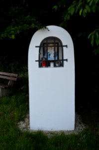 Görgeshausen, Heiligenhäuschen nordöstlich des Ortes an der K 164