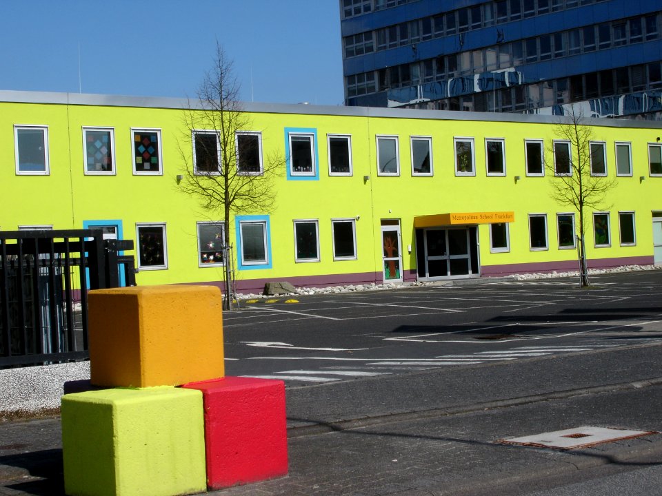 Frankfurt-Rödelheim, Eschborner Landstraße 134-138; Metropolitan School Frankfurt 03