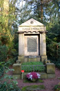 Frankfurt, Hauptfriedhof, Grab V 163 Mouson